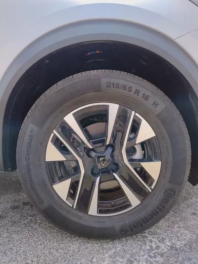 Brand New Peugeot 2008 Active 2025 | GCC Specs | Warranty-15