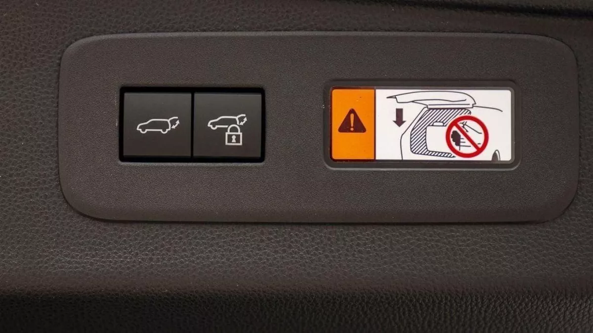 Toyota Prado GXR (LHD) TOYOTA PRADO 250 TXL 2.7P AT LIMITED MY2025 – WHITE-18-0
