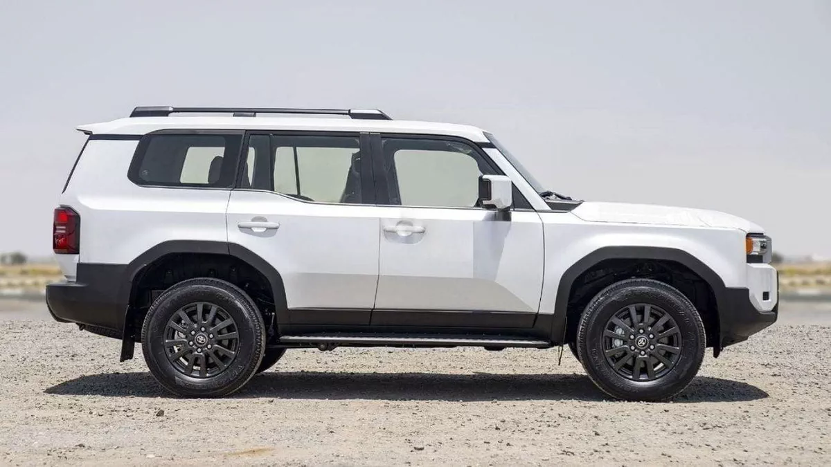 Toyota Prado GXR (LHD) TOYOTA PRADO 250 TXL 2.7P AT LIMITED MY2025 – WHITE-6-0