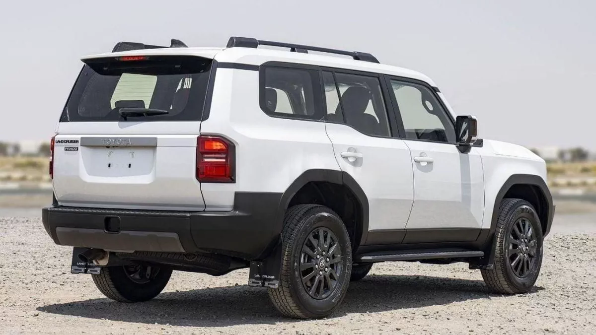 Toyota Prado GXR (LHD) TOYOTA PRADO 250 TXL 2.7P AT LIMITED MY2025 – WHITE-8-0