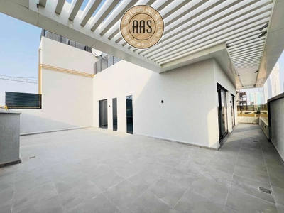 Top Floor || 3 Bedroom Penthouse || Terrace || In 250K Only-1