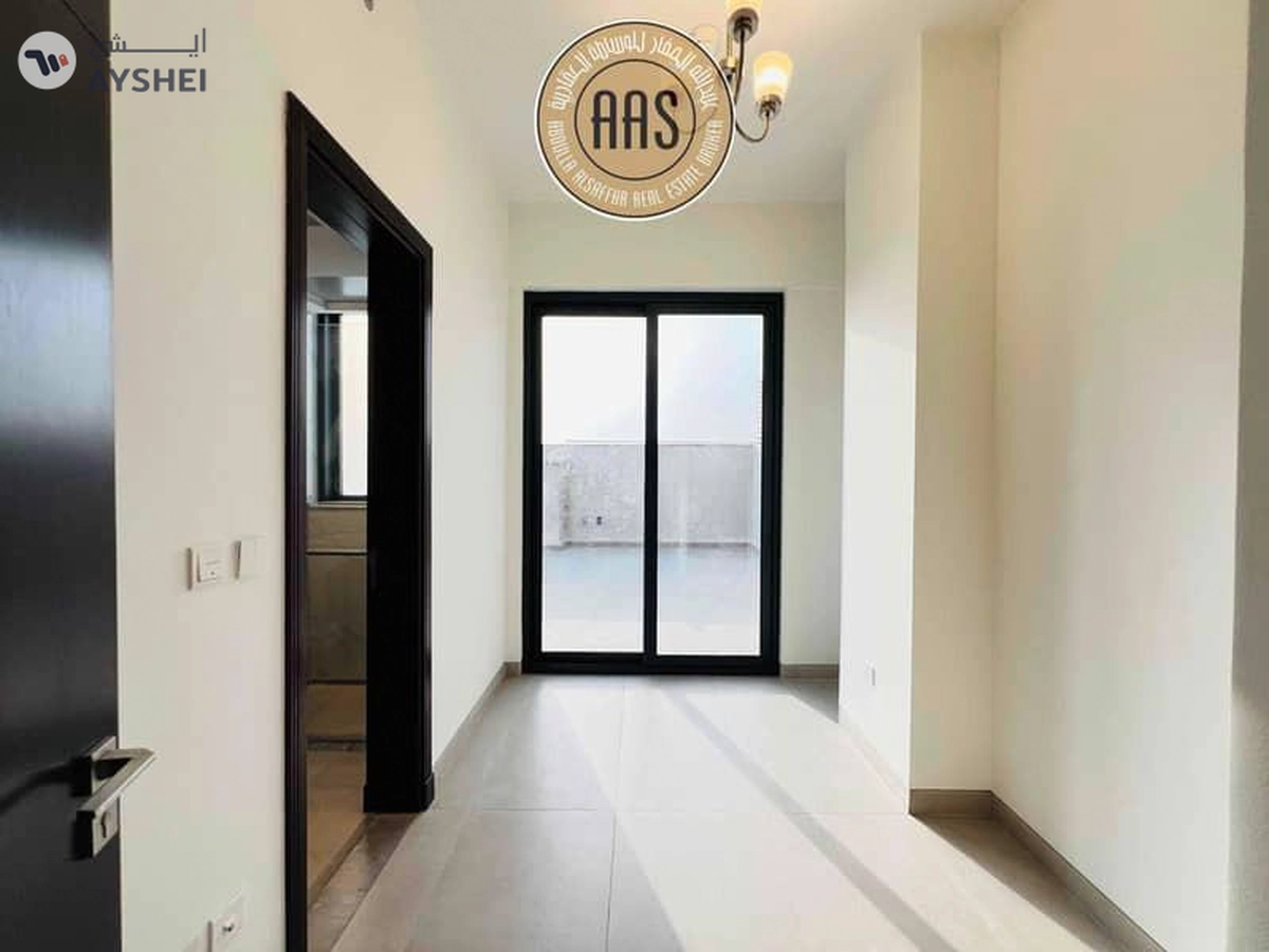 Top Floor || 3 Bedroom Penthouse || Terrace || In 250K Only-18-18