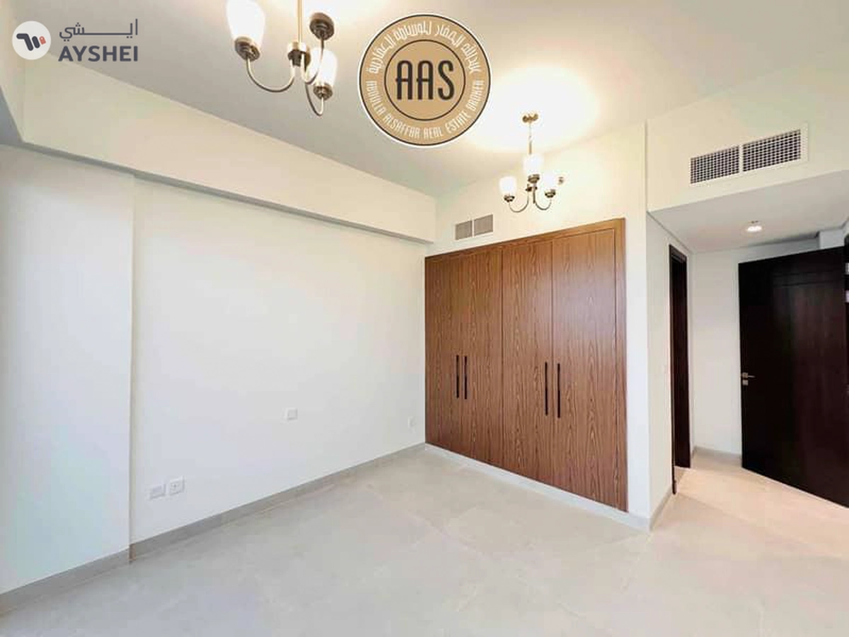 Top Floor || 3 Bedroom Penthouse || Terrace || In 250K Only-5-5