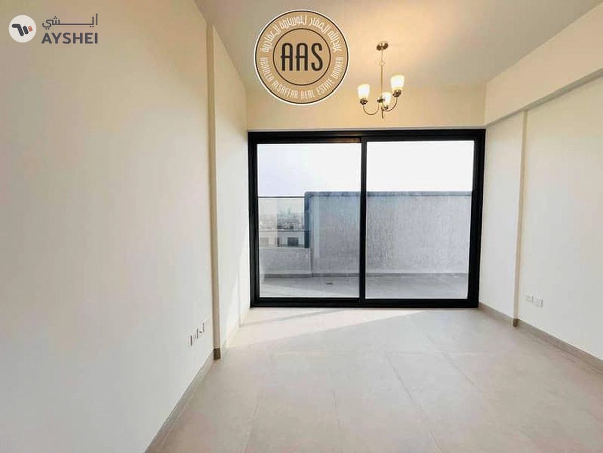 Top Floor || 3 Bedroom Penthouse || Terrace || In 250K Only-8-8