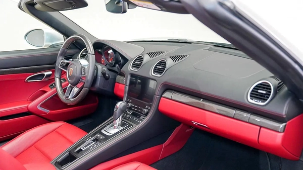 Porsche Boxster Standard