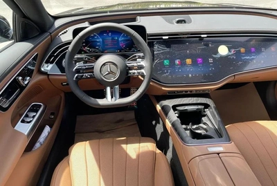 Mercedes Benz E200 AMG Under warranty 2026 GCC - AED 289,000-11