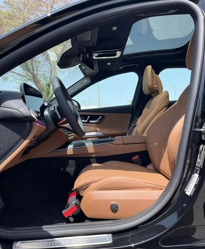 Mercedes Benz E200 AMG Under warranty 2026 GCC - AED 289,000-16