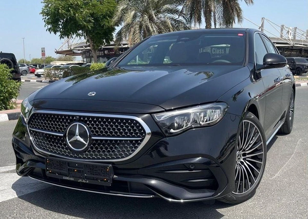 Mercedes Benz E200 AMG Under warranty 2026 GCC - AED 289,000
