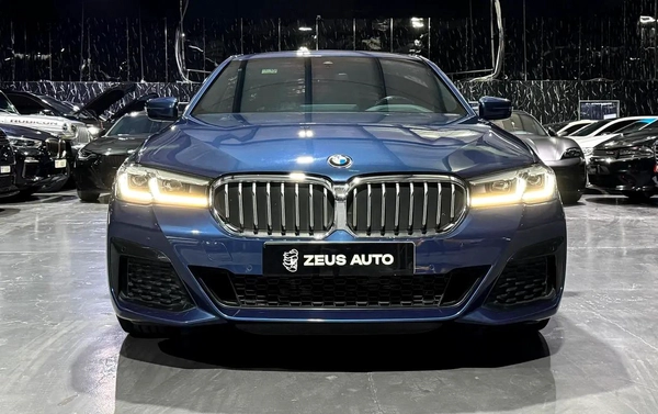 BMW 5 Series 530 2022 | GCC specs | AGMC Warranty 2027 | AGMC Service 2027
