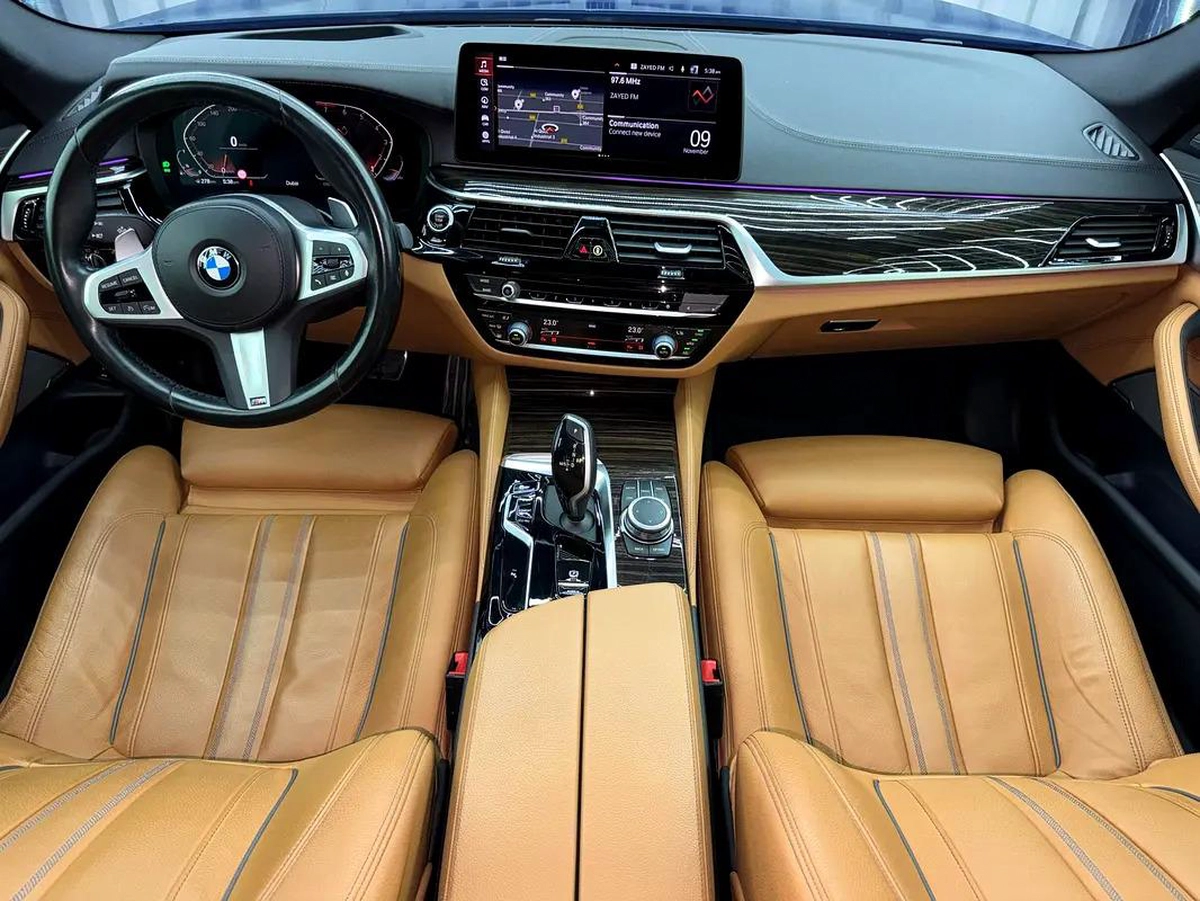 BMW 5 Series 530 2022 | GCC specs | AGMC Warranty 2027 | AGMC Service 2027-5-5