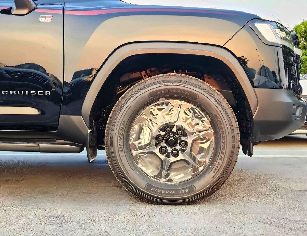 Toyota Land Cruiser GR SPORT TWIN TURBO / 3.5L PETROL V6 / RADAR / BIG DVD / 360* CAMERA / HEADS UP DISPLAY (CODE#LC3GRH-7-0
