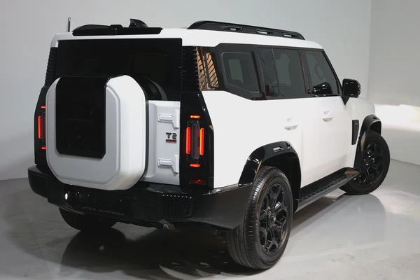 Jetour T2 Luxury Plus 2025 GCC Specs-19000km-Under warranty-Pristine condition