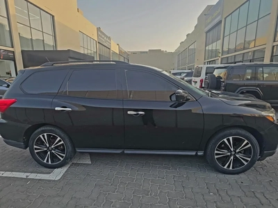 Nissan Pathfinder SL 2018, American Specs - GCC Ready!-4