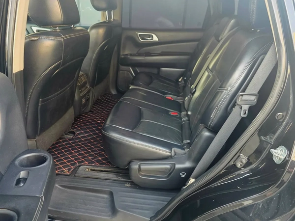 Nissan Pathfinder SL 2018, American Specs - GCC Ready!