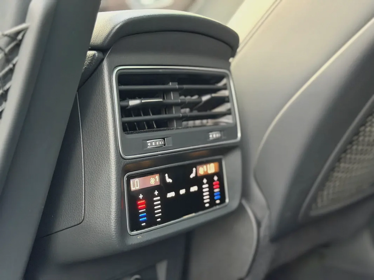 Audi Q7 55 TFSI quattro S line 2022 GCC Specs Free Paint