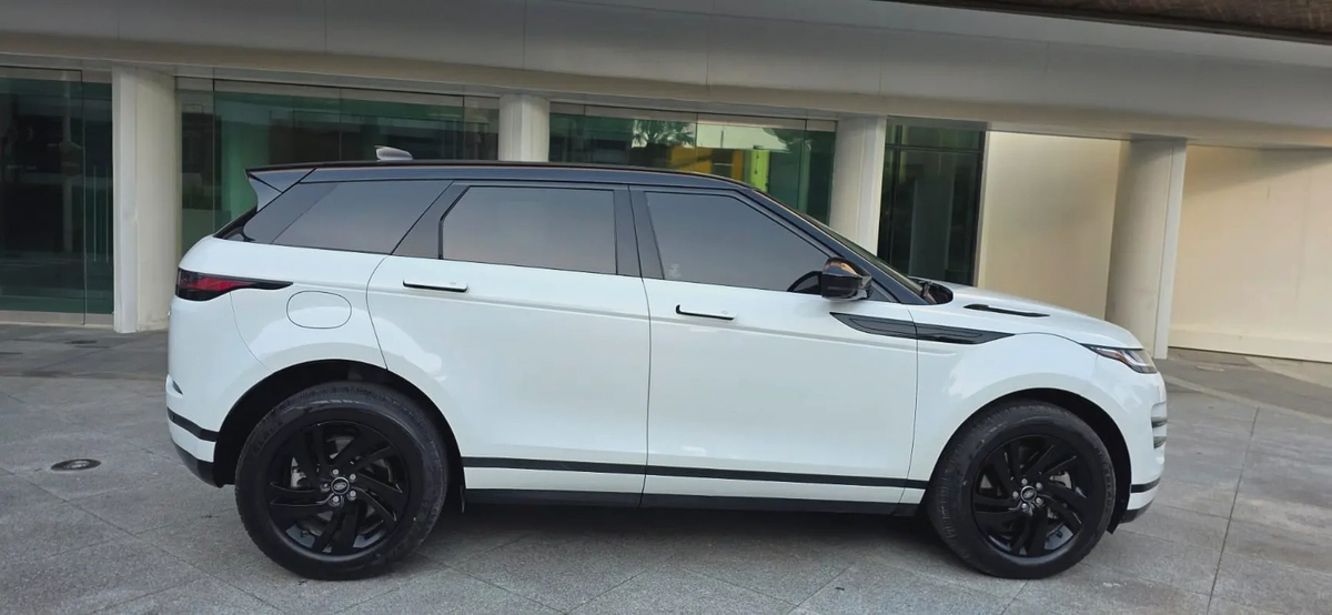 2022 Land Rover Range Rover Evoque R-Dynamic S-Full option-Excellent Condition-2-2