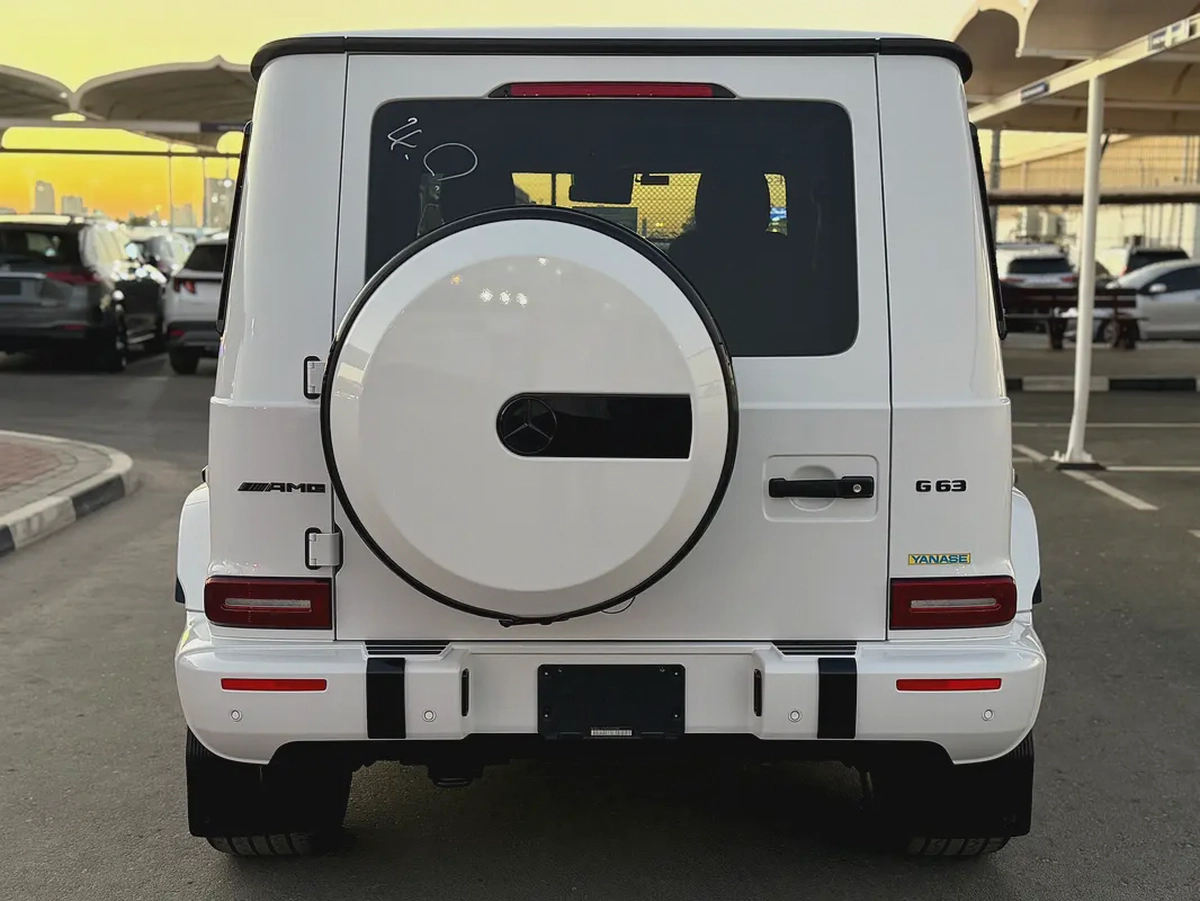 MERCEDES G 63 AMG - 2022 - 24,000 kms - FULL OPTION - JAPANESE SPEC-4-4