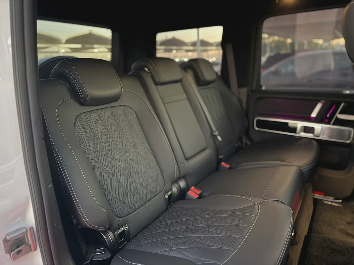 MERCEDES G 63 AMG - 2022 - 24,000 kms - FULL OPTION - JAPANESE SPEC-8-8