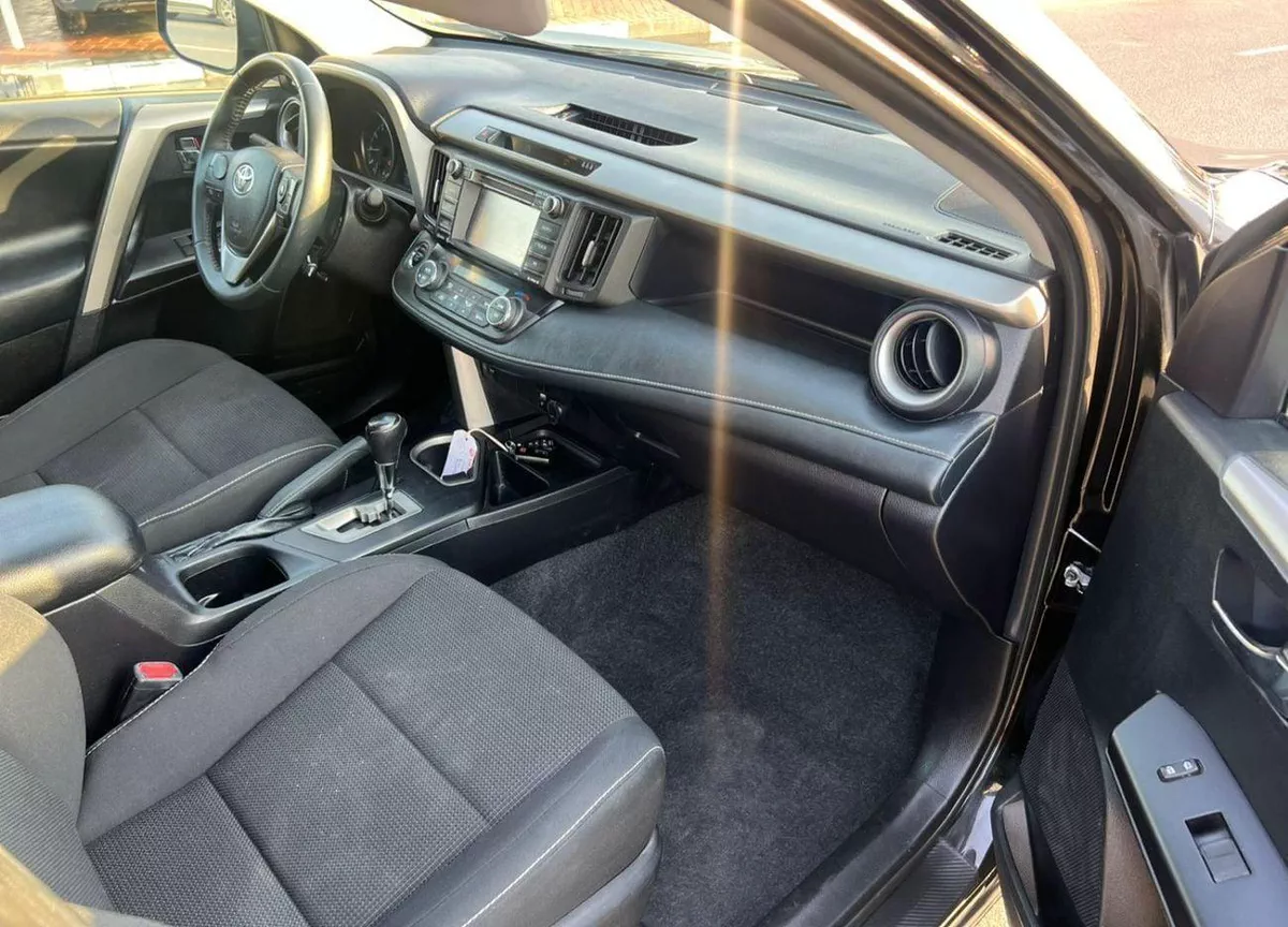 Toyota RAV4  2018 - 2.5L V4-RearCam-AWD 4x4 - Push Start -Sunroof-10-0