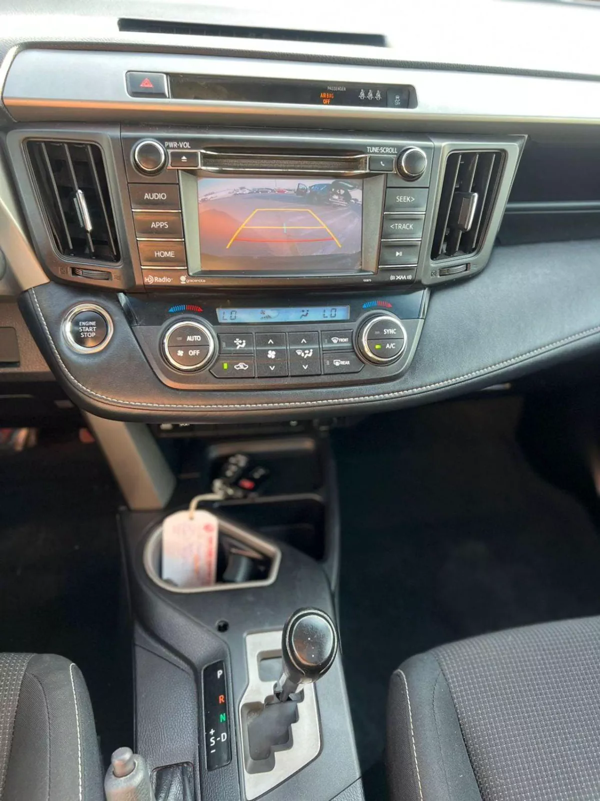 Toyota RAV4  2018 - 2.5L V4-RearCam-AWD 4x4 - Push Start -Sunroof-13-0