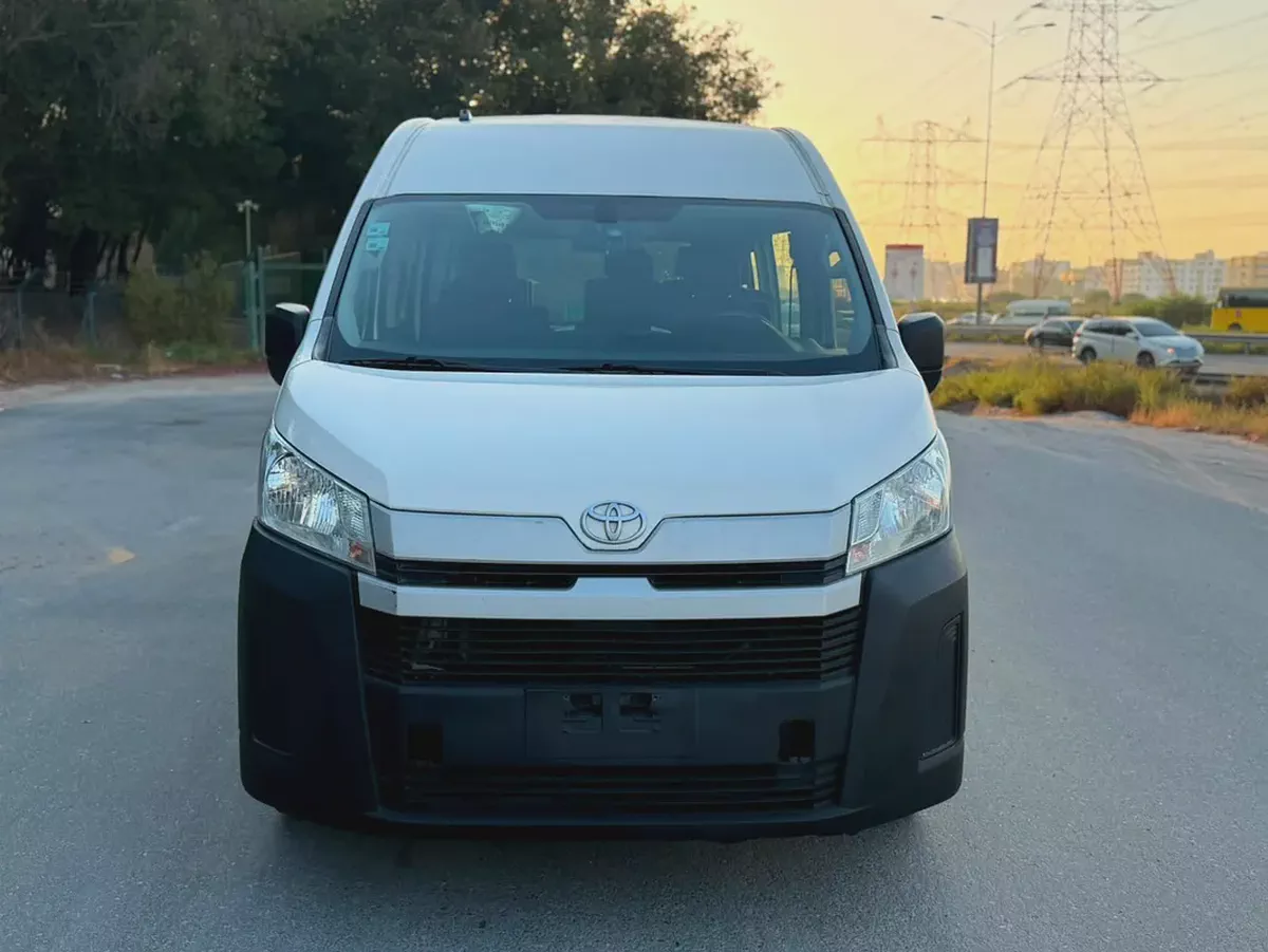 Toyota Hiace 💢Diesel💢2022 very good condition-4-4