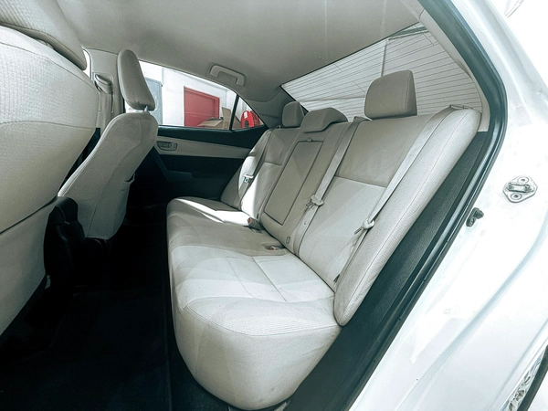 Massive Price Drop!!! // AED 530 // 20%DP // 2018 Toyota Corolla SE 2.0