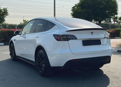 Tesla Model Y gcc First owner with service  history under  warranty-6