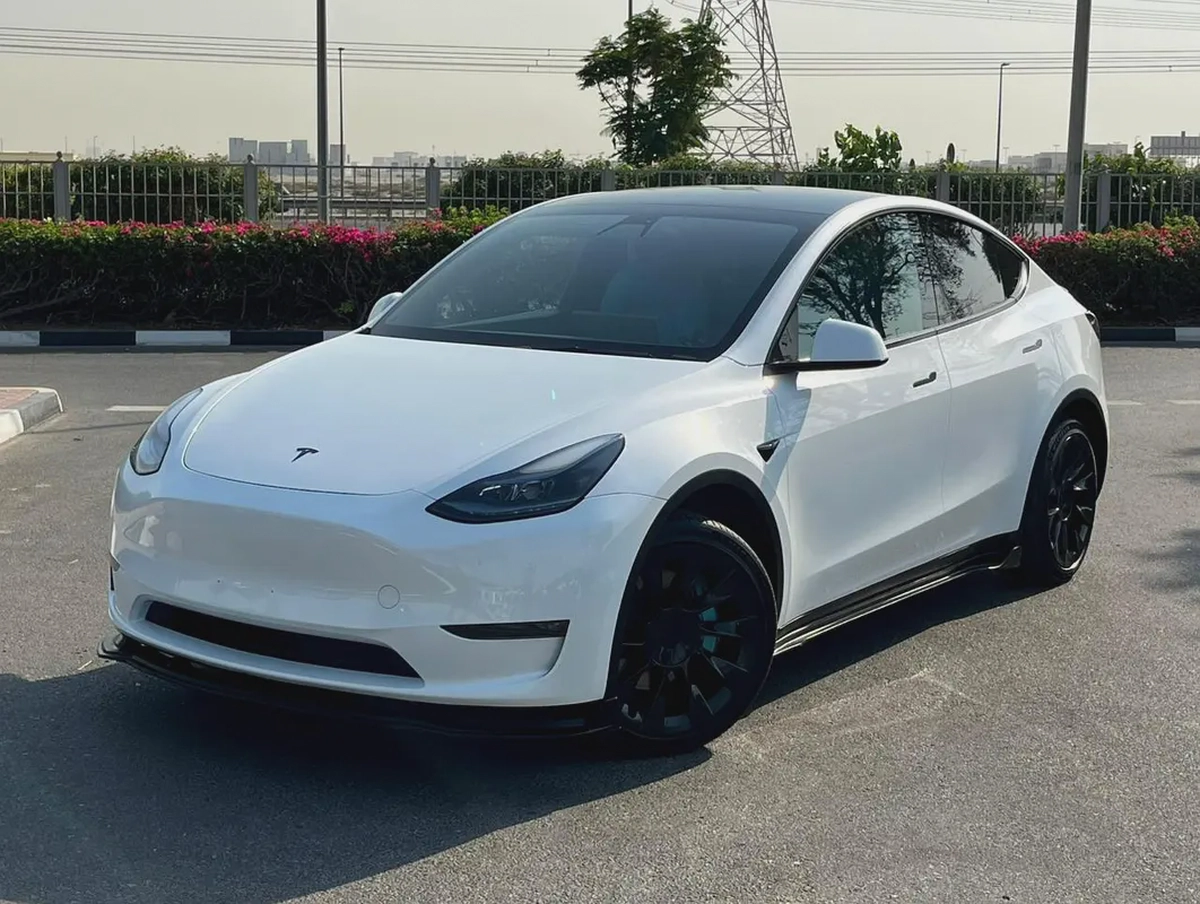 Tesla Model Y gcc First owner with service  history under  warranty