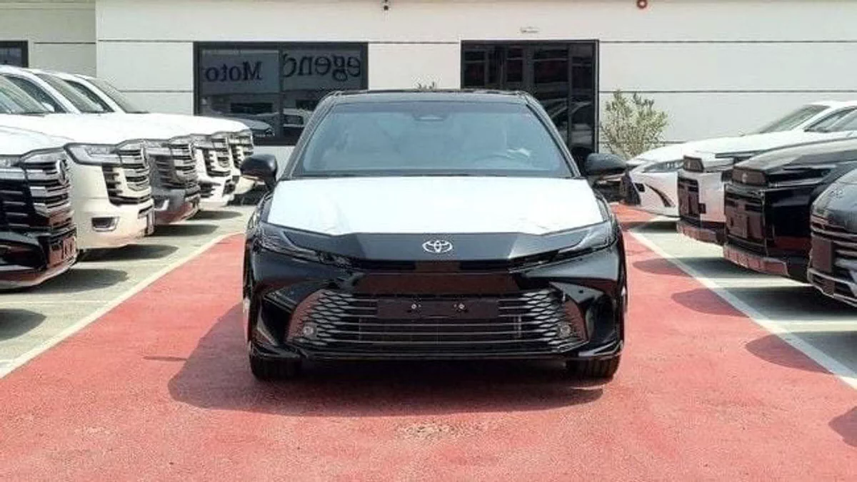 Toyota Camry GLE Toyota Camry GLE 2.5L Petrol 2026 GCC specs (FOR EXPORT ONLY)-2-0
