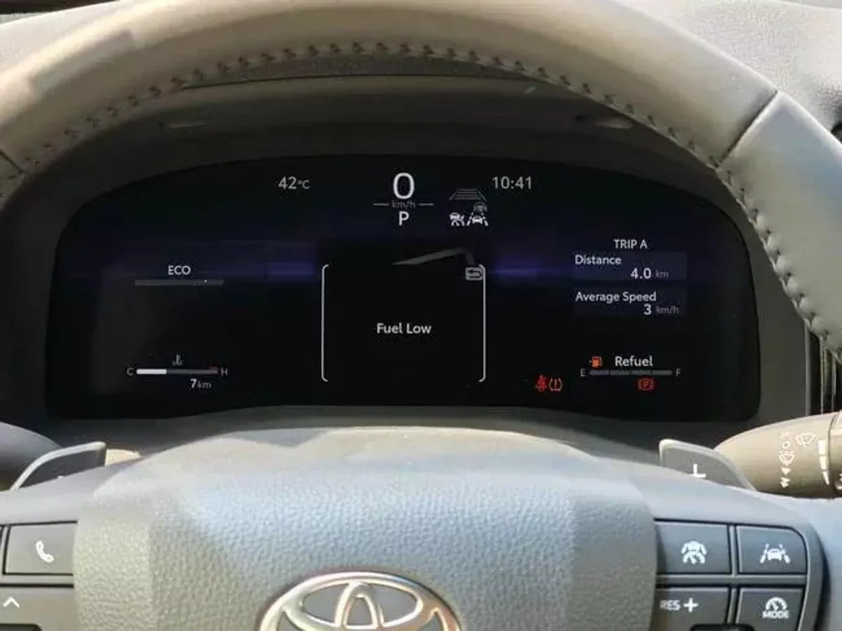 Toyota Camry GLE Toyota Camry GLE 2.5L Petrol 2026 GCC specs (FOR EXPORT ONLY)-6-0