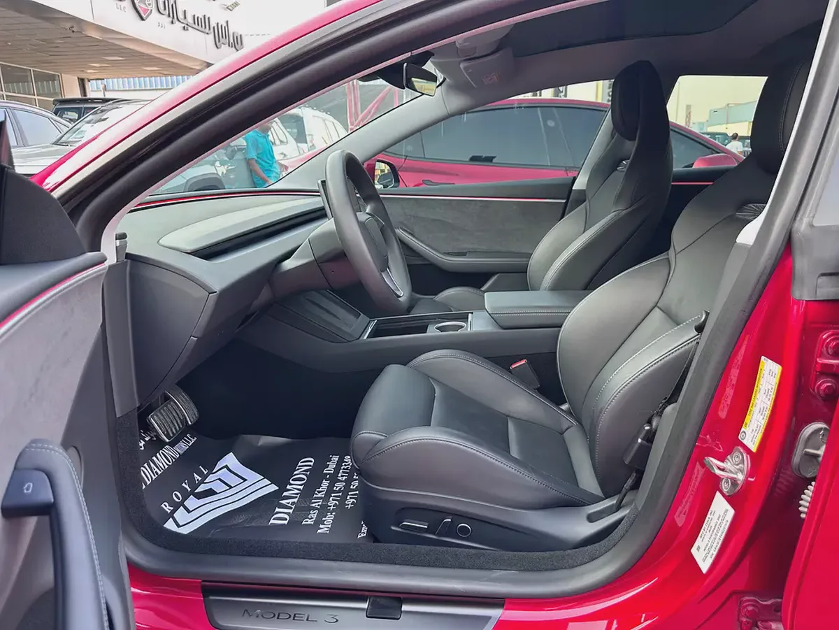 Tesla Model 3 Performance 2024 GCC Under Warranty-7-7