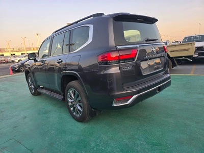 Toyota Land Cruiser LC300 VXR 3.3L Twin Turbo Diesel 2026-4
