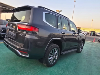 Toyota Land Cruiser LC300 VXR 3.3L Twin Turbo Diesel 2026-9