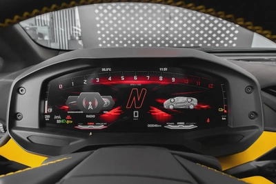 Lamborghini Temerario | 2026 | PHEV | 920 HP | AWD | Black / Yellow & Black Interior-13