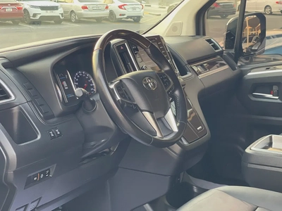 2021 Toyota Granvia Premium GCC Specs - Excellent Condition-6
