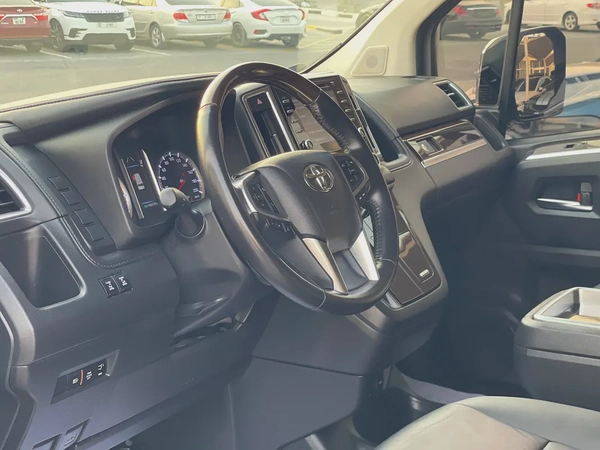 2021 Toyota Granvia Premium GCC Specs - Excellent Condition