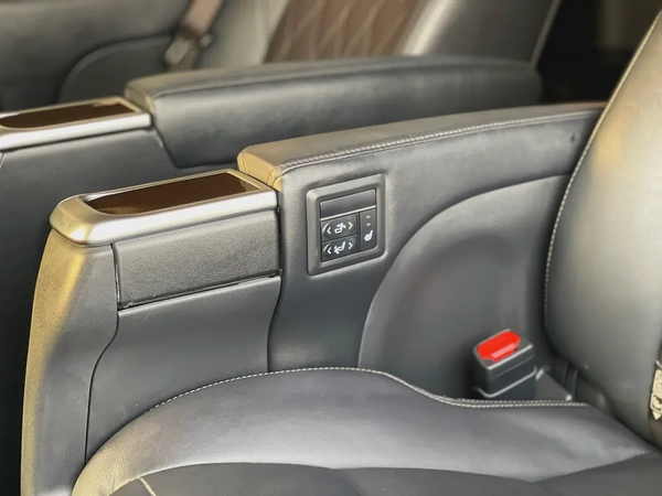 2021 Toyota Granvia Premium GCC Specs - Excellent Condition