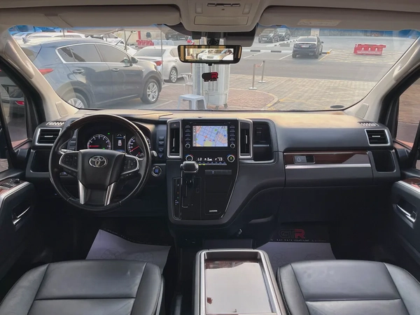 2021 Toyota Granvia Premium GCC Specs - Excellent Condition