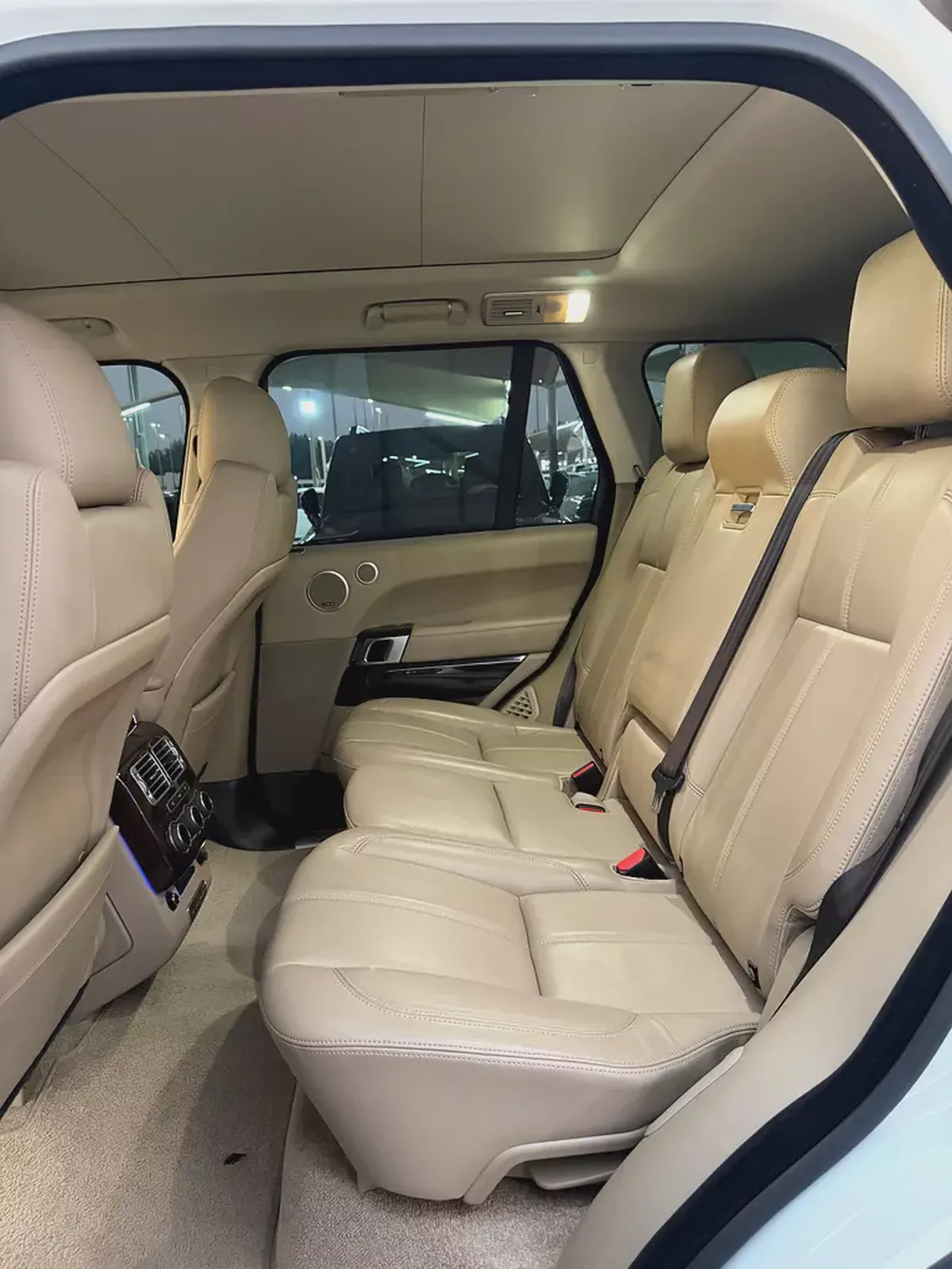 Land Rover Range Rover HSE 2016 | GCC Specs |Full History Service In Al Tayer-9-9