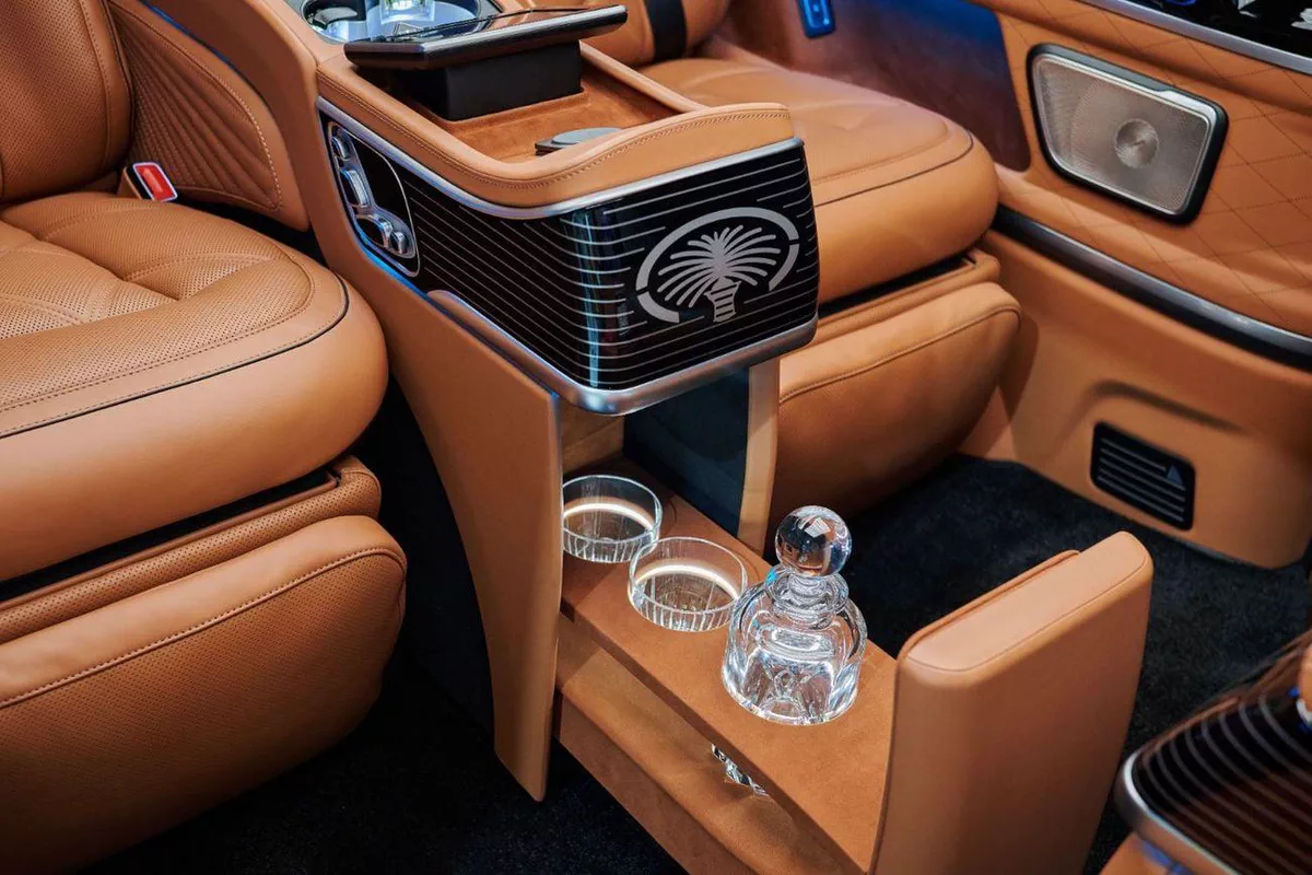 Mercedes Benz V300 AVANTGARDE MBS VIP Office – The Ultimate Luxury Land Jet-11-0