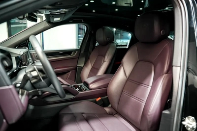 2025 Porsche Cayenne S - GCC Specs - Brand New-3
