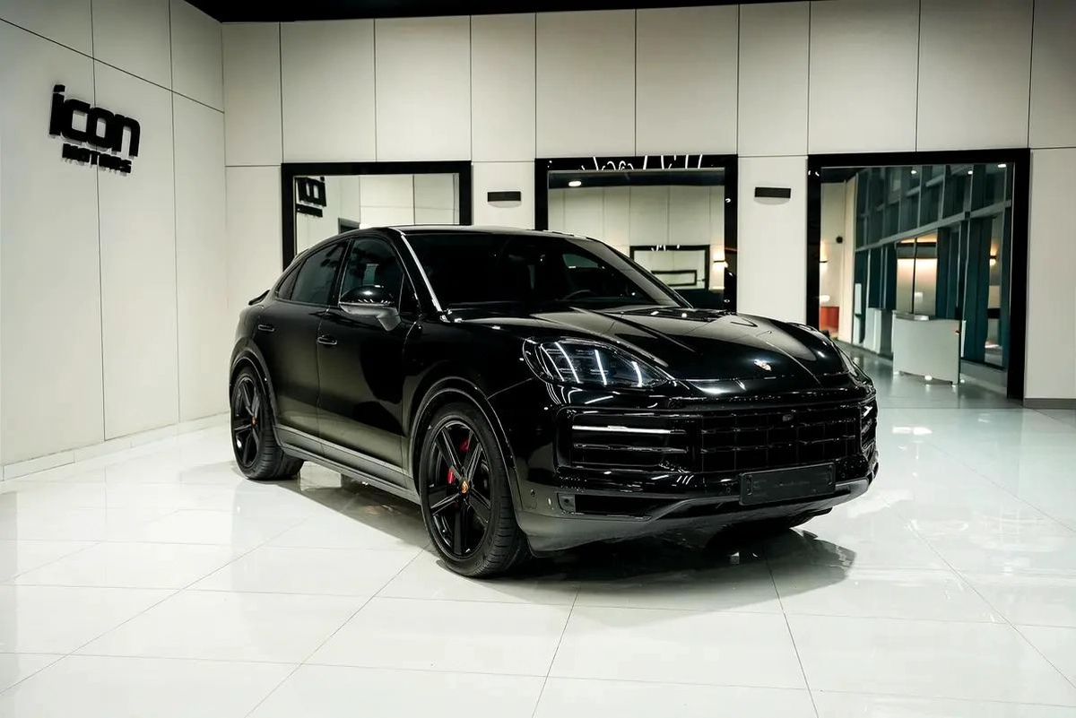 2025 Porsche Cayenne S - GCC Specs - Brand New-2-2