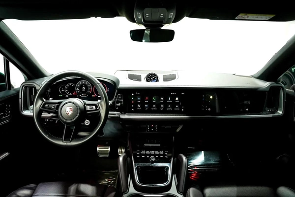 2025 Porsche Cayenne S - GCC Specs - Brand New