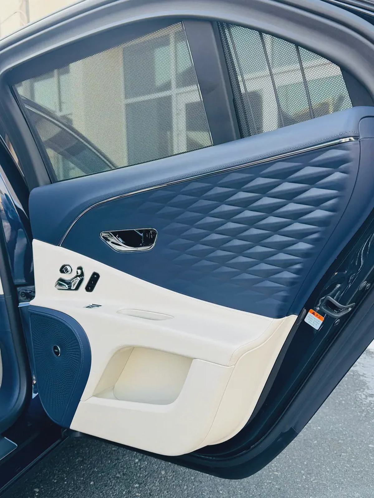 Bentley Flying spur V8 2021 fully loaded-12-12