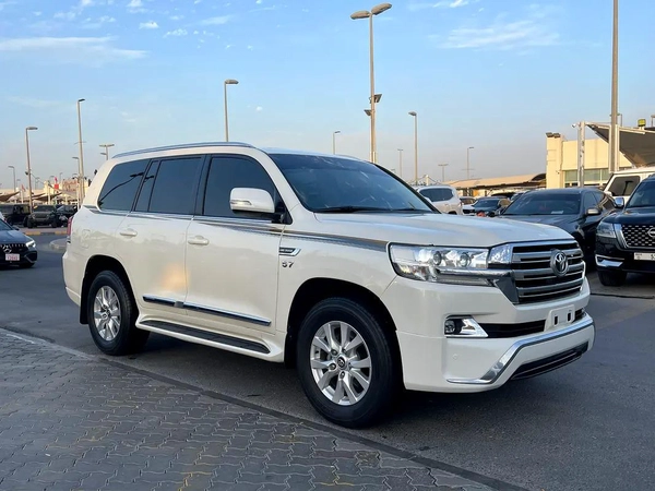 Toyota Land Cruiser VXR 2016 GCC Specs