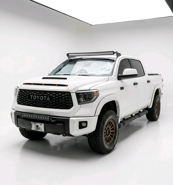 White Toyota Tundra 4x4 Pickup Truck