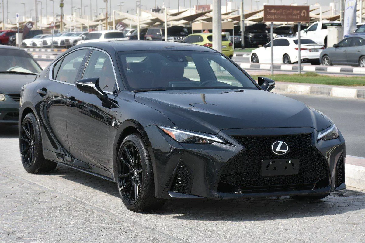 IS300 F AWD 2023 | BLACK ( REF-ACD )