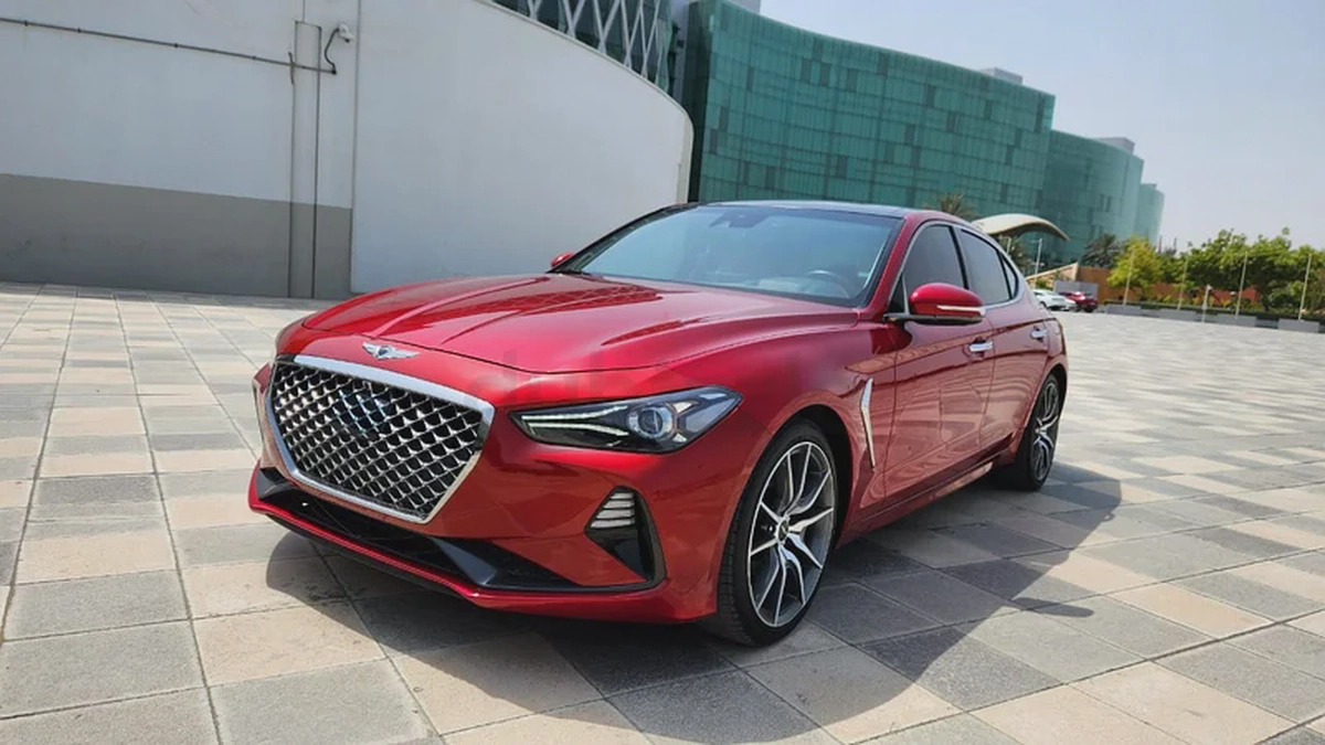 2019 Genesis G70 Sport-2.0L-Turbo-4 cyl-Full option-Excellent Condition
