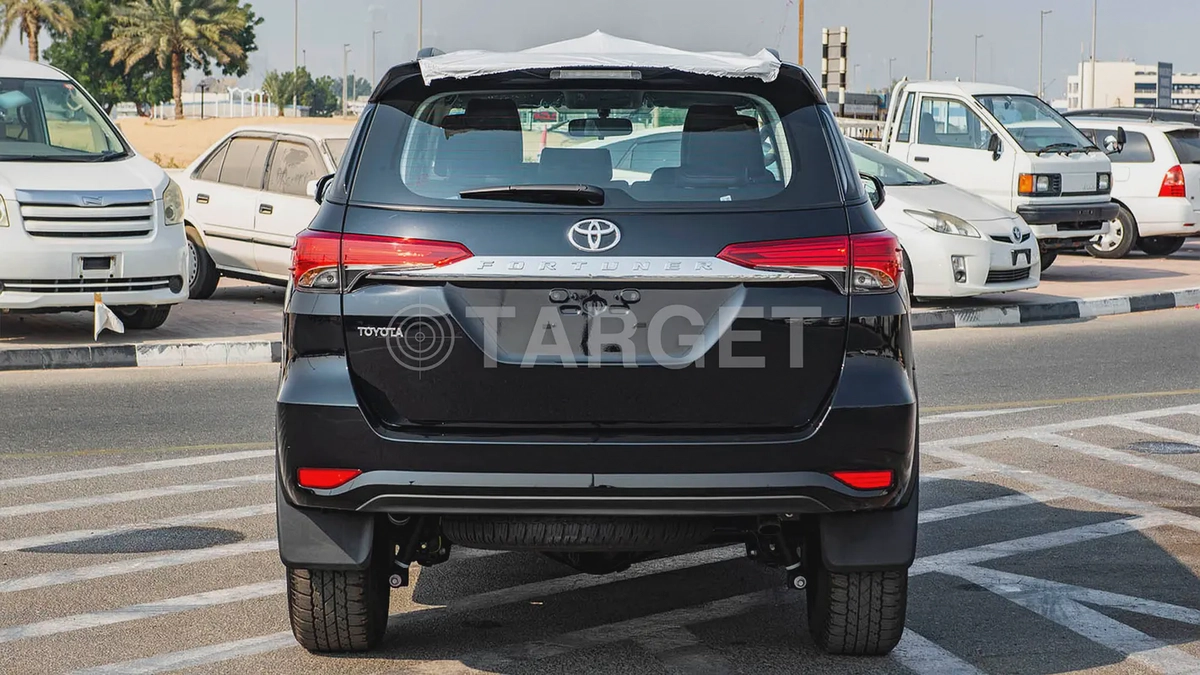 Toyota Fortuner 2026 - European Specs -2.4 Diesel Brand New-7-7