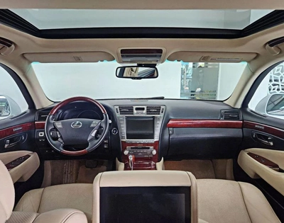 Lexus LS 600 Hybrid - VIP fully loaded with long wheel base and massaging chair -3
